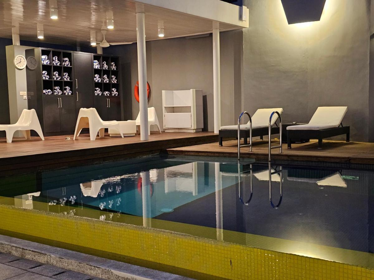 Chill Hotel Seminyak Kültér fotó