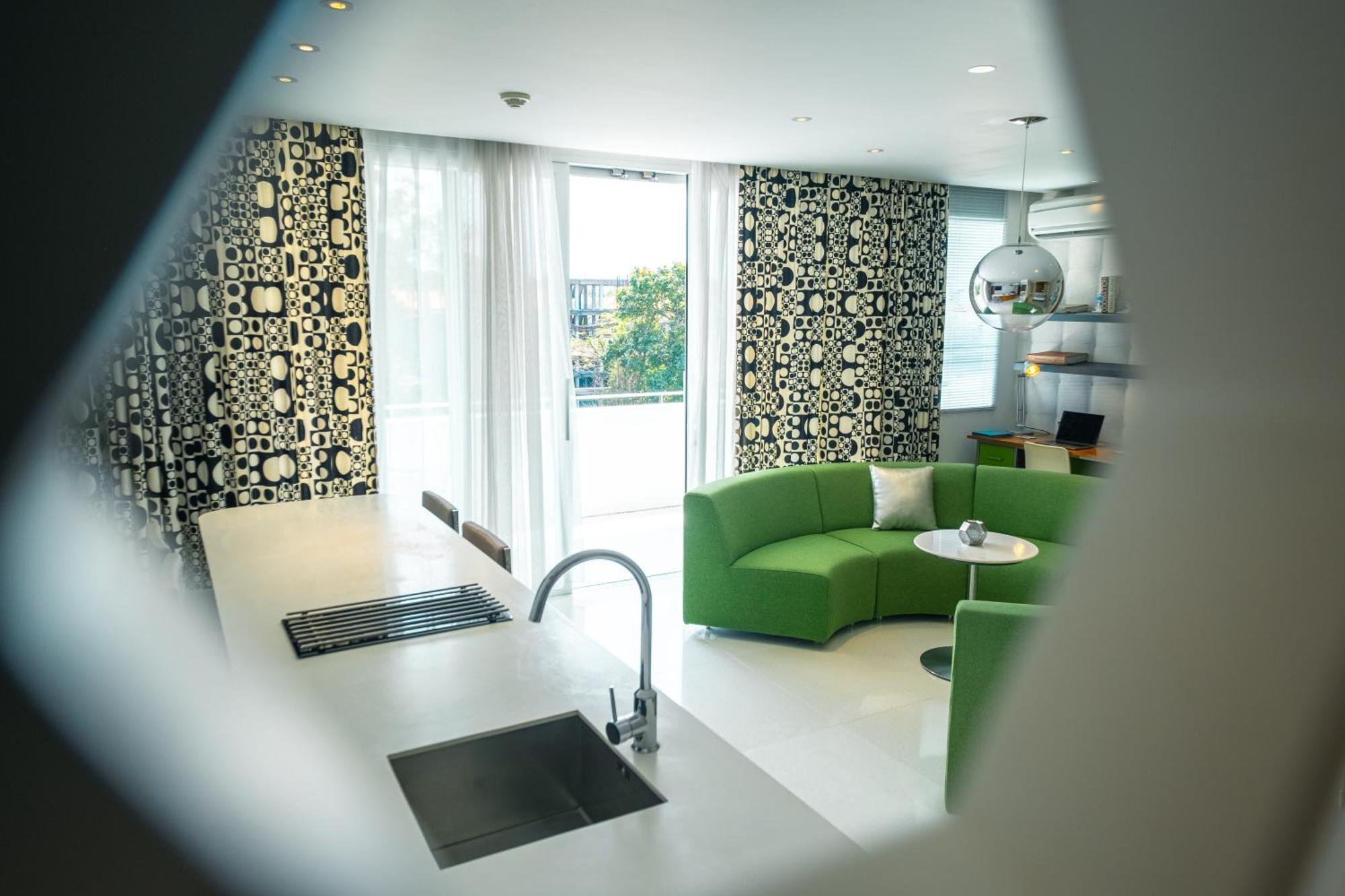 Chill Hotel Seminyak Kültér fotó